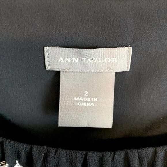 Ann Taylor 100% Silk Chiffon Embroidered 3/4 Sleeve Blouse Black Size 2 - Picture 9 of 10